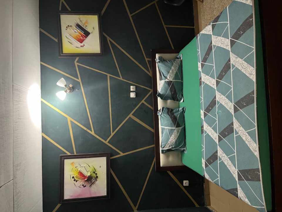 Studio — Yamoussoukro-Morofé — Carrefour Ebenezer · MOROFÉ · YAMOUSSOUKRO